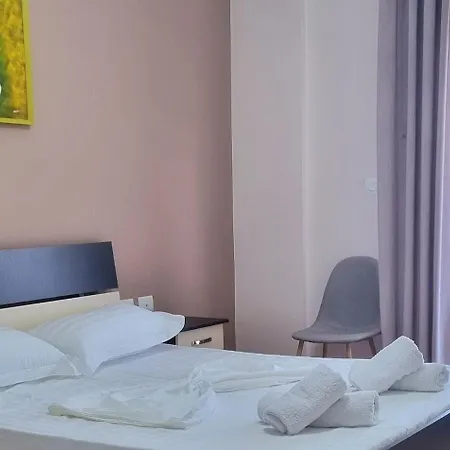 Apartment Spacious Modern Apartment With Stunning Town Views *