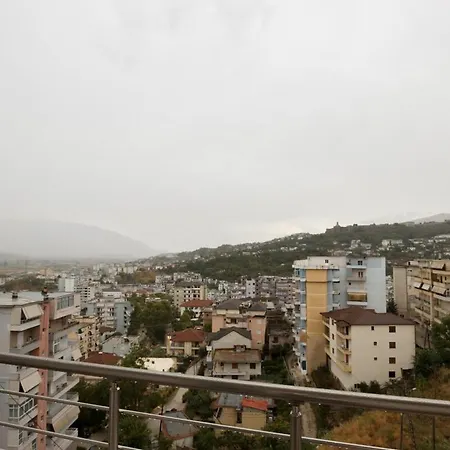 アパート Spacious Modern Apartment With Stunning Town Views